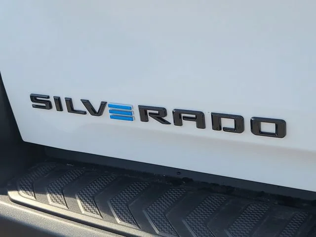 New 2026 Summit White Chevrolet LT - Extended Range image 9