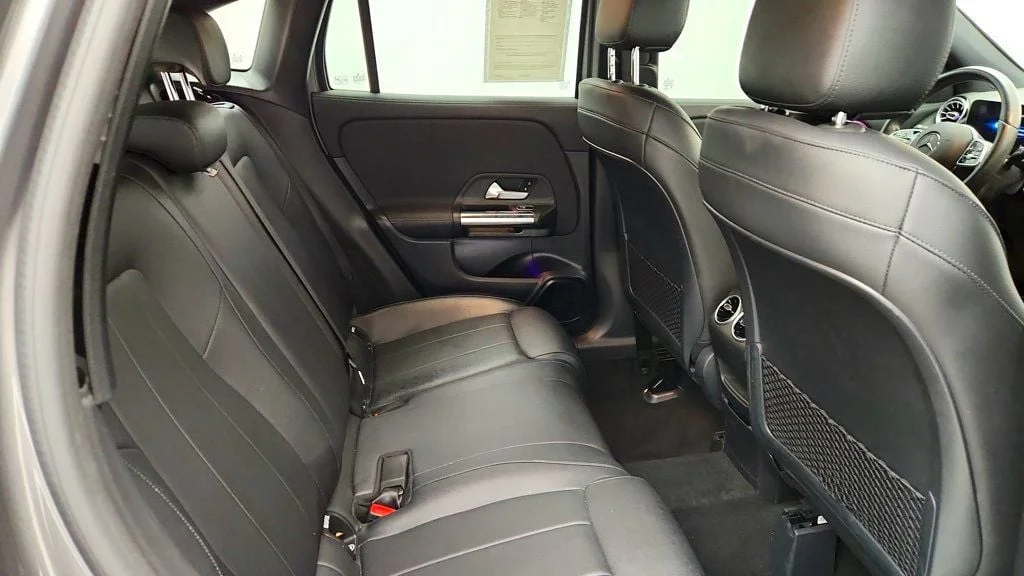 Used 2021 Mountain Grey Metallic Mercedes-Benz GLA 250 4MATIC® SUV w/ Premium Pkg & Heated Front Seats image 19