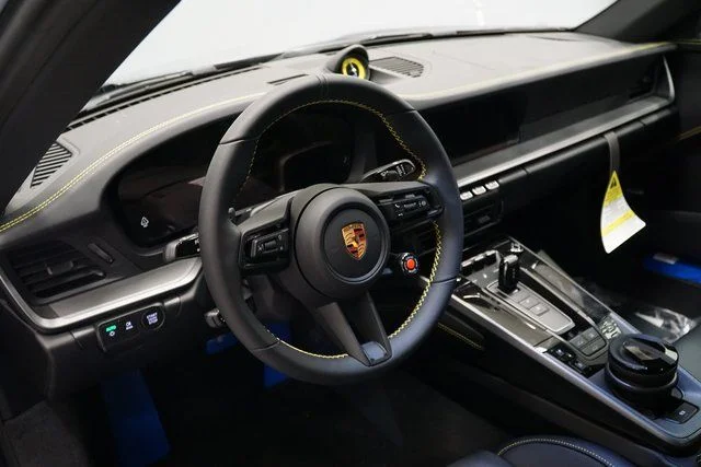 2026 Porsche 911 S - Photo 4