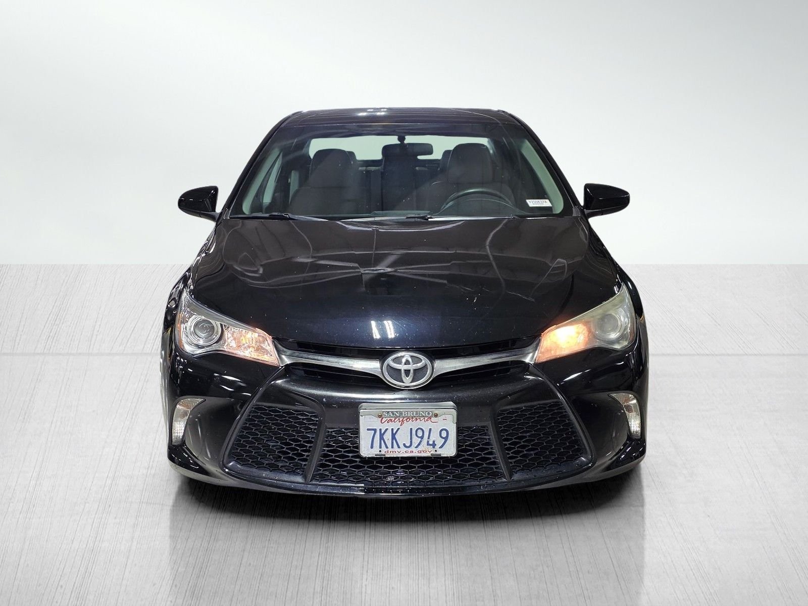 Used 2015 Toyota Camry SE with VIN 4T1BF1FK9FU873748 for sale in Long Beach, CA
