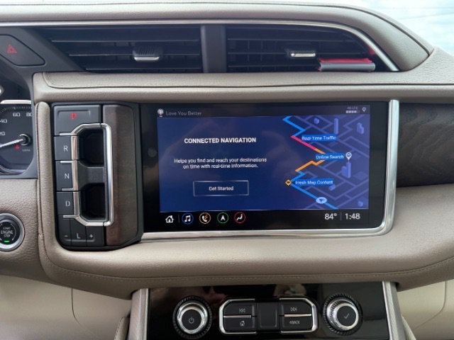Used 2021 White Frost Tricoat GMC Denali image 16