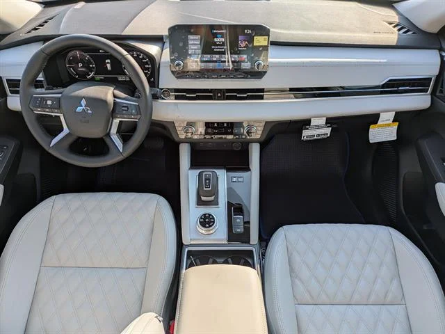 2025 Mitsubishi Outlander Plug-in Hybrid SEL - Photo 19