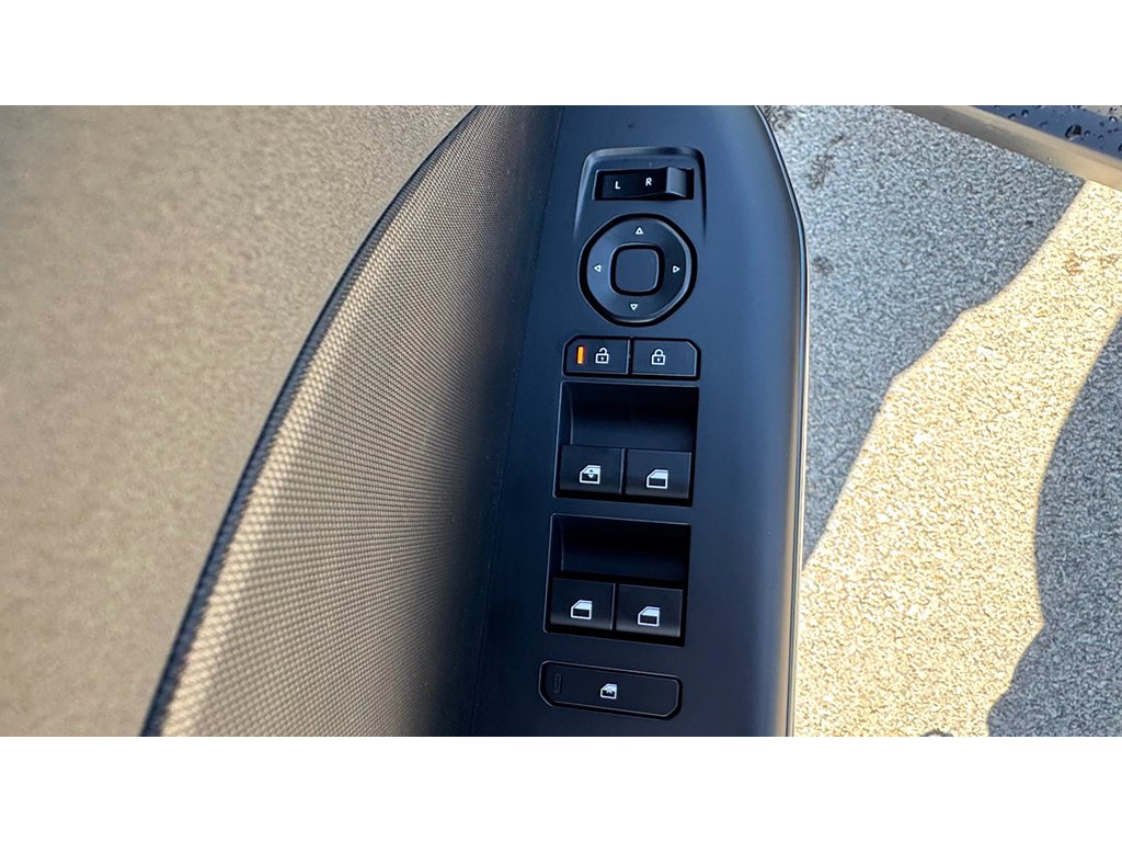 New 2026 Steel Gray Kia LXS image 24