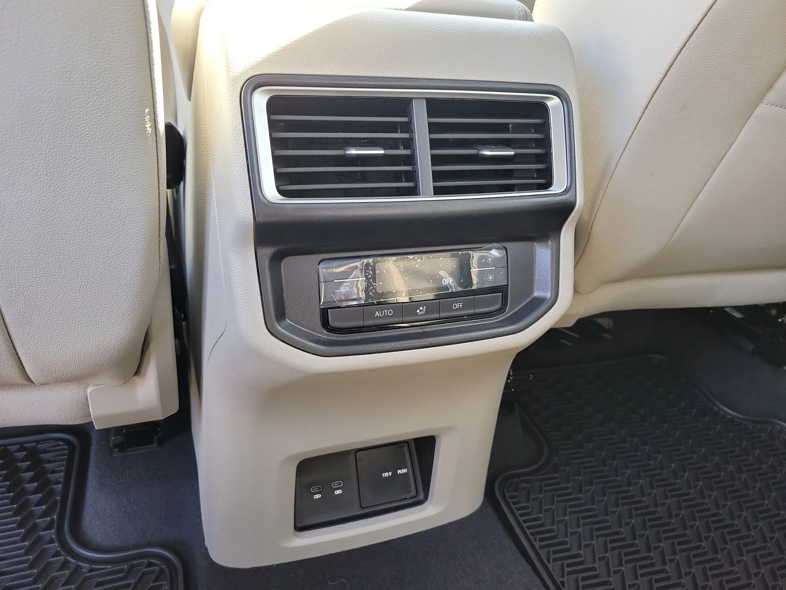 New 2026 Deep Black Pearl Volkswagen 2.0T SE W/TECHNOLOGY image 14