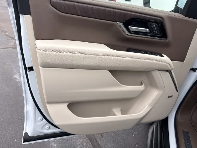 New 2027 Glacier White Tricoat GMC Denali image 11