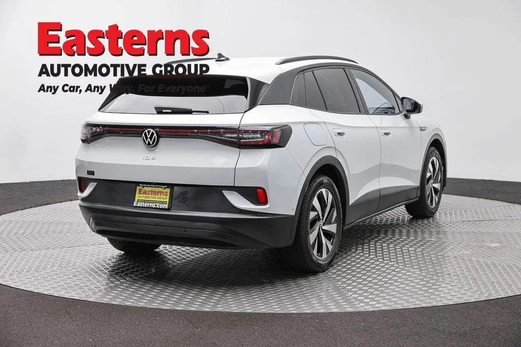Used 2023 White Volkswagen Pro image 5