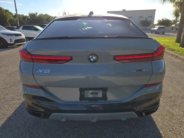 Used 2025 Brooklyn Grey Metallic BMW xDrive40i image 4