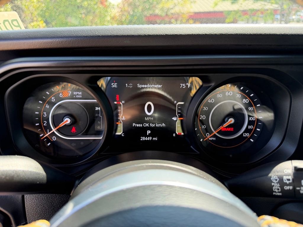 Used 2024 Bright White Clearcoat Jeep Sahara image 20