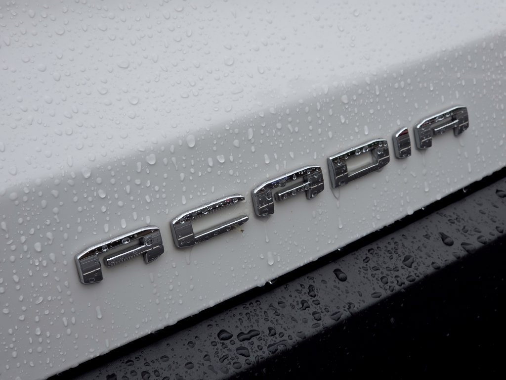 2023 GMC Acadia AT4 - Photo 18