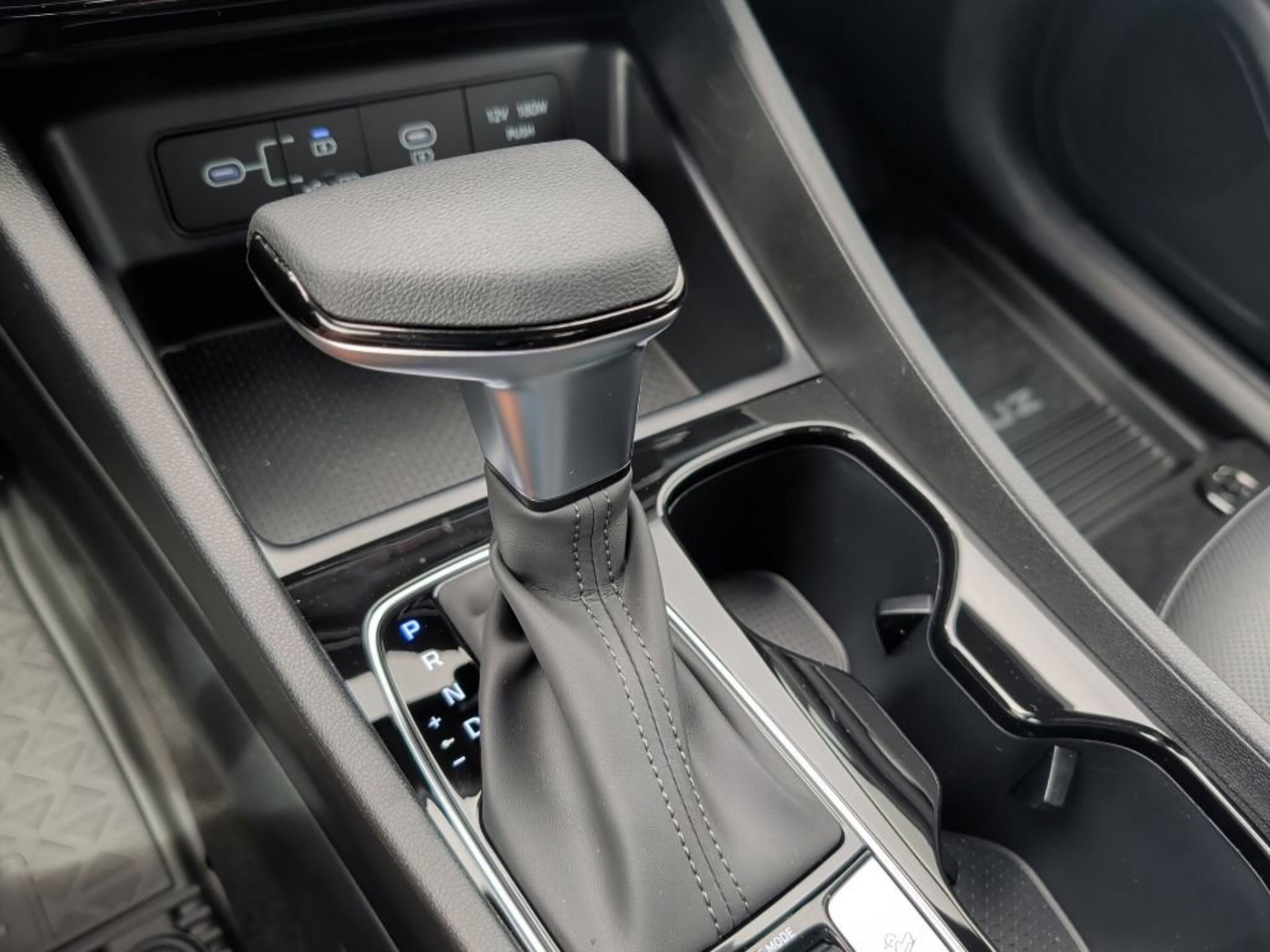 New 2026 Phantom Black Hyundai SEL image 32