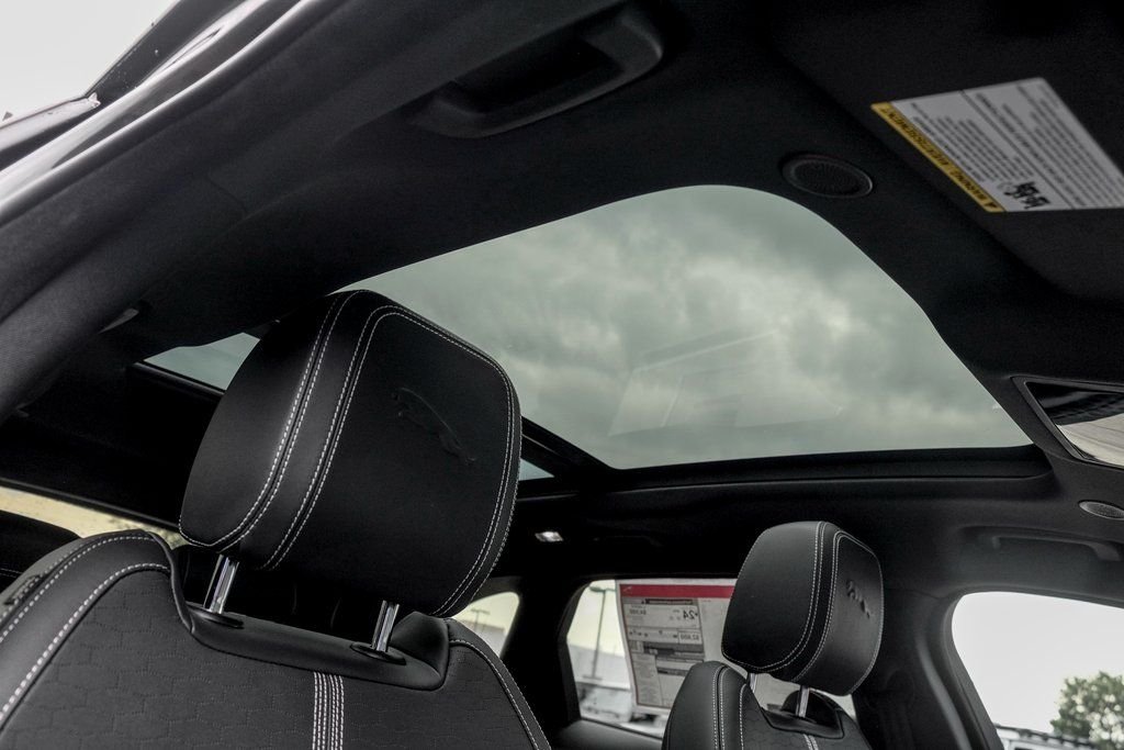 2026 Jaguar F-Pace R-Dynamic S - Photo 22