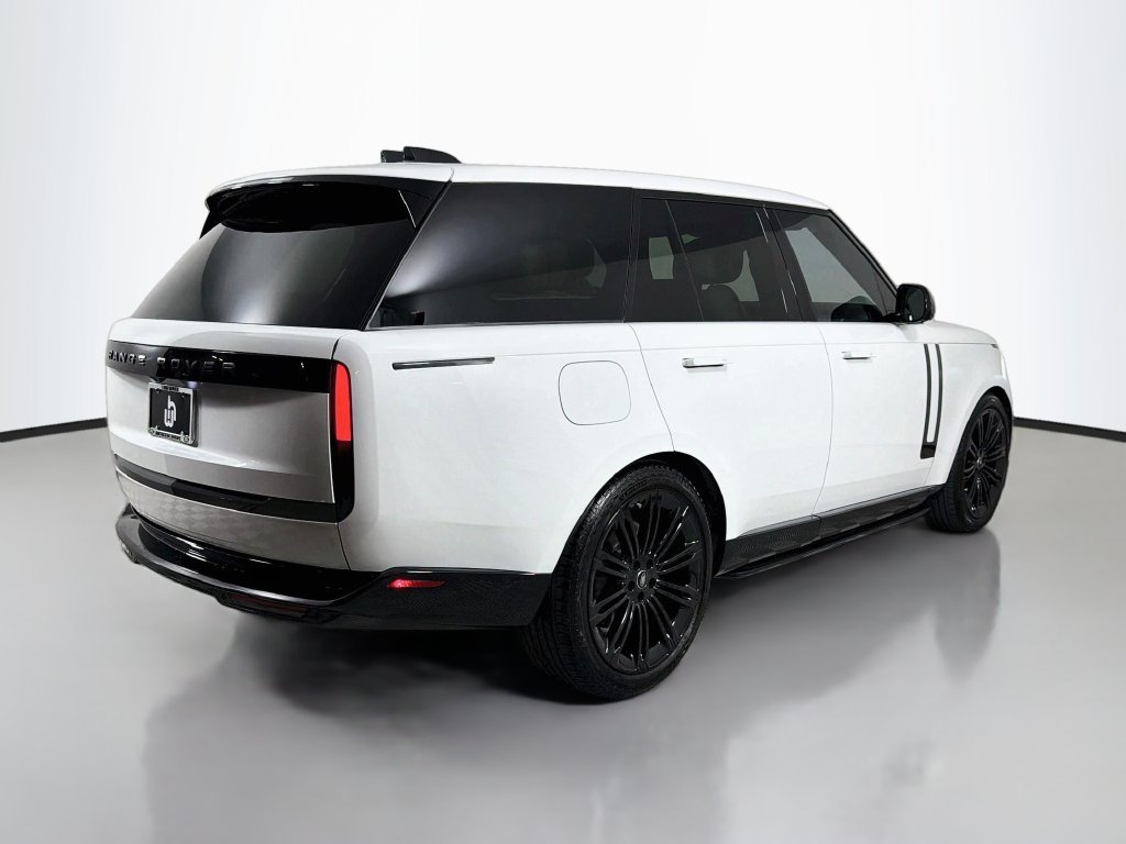 Certified Used 2024 White Land Rover Autobiography image 5