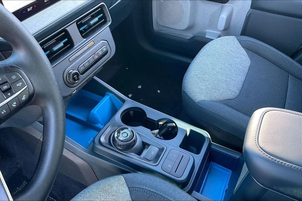 New 2026 Space White Metallic Ford XLT image 10