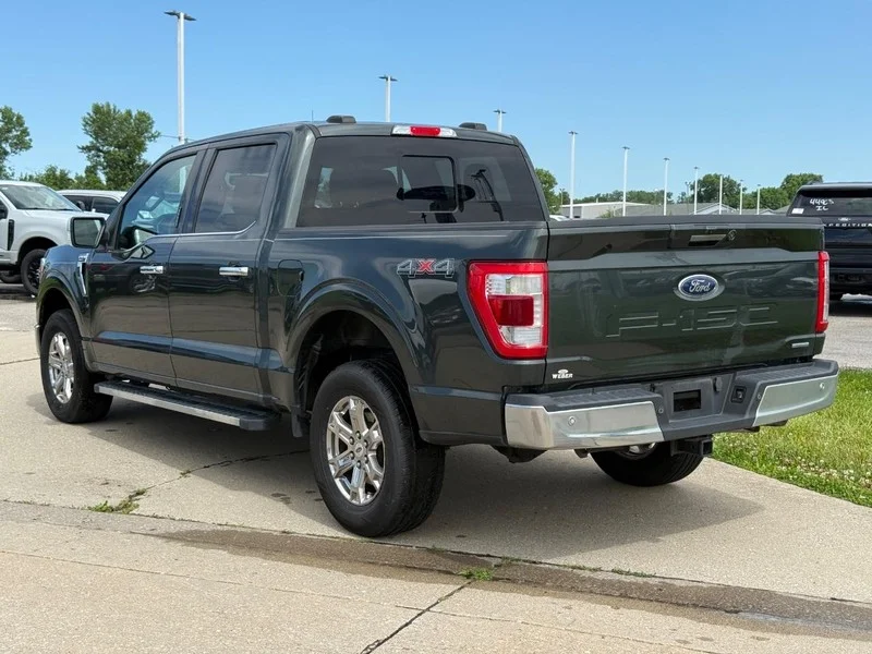 Used 2021 Guard Metallic Ford LARIAT 4WD SuperCrew 5.5