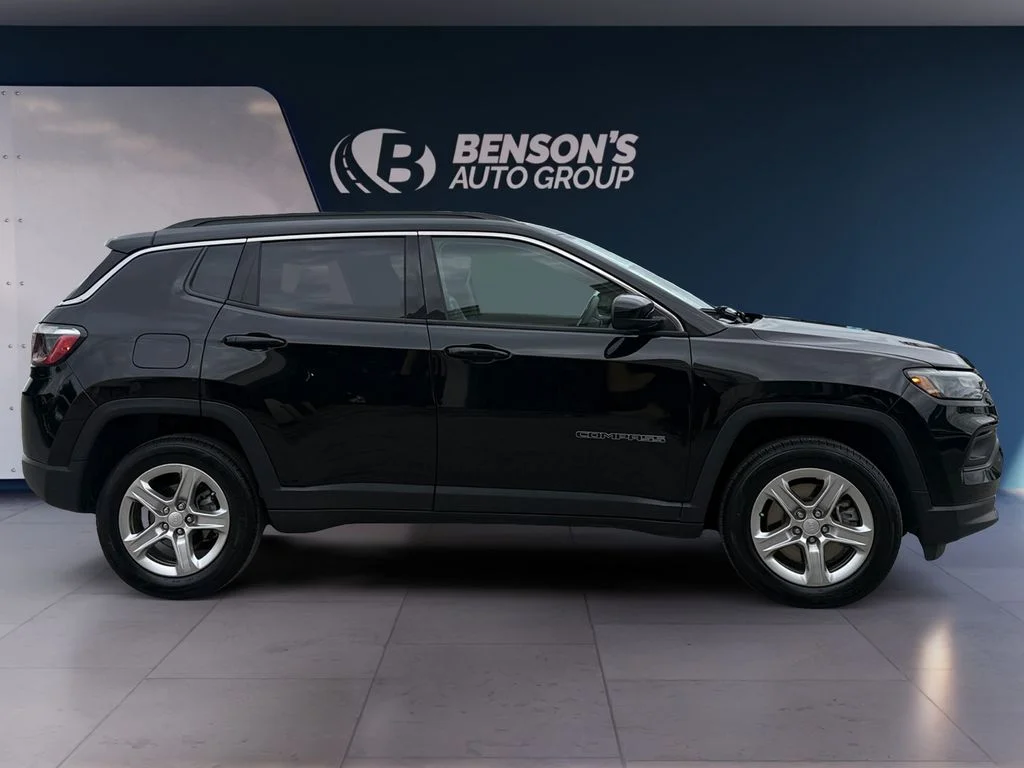 Used 2024 Black Jeep Latitude image 6