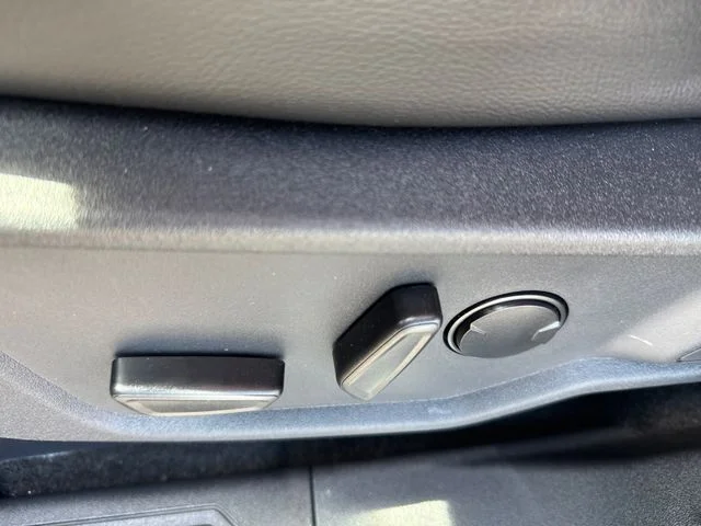 Used 2025 Gray Ford Badlands image 26
