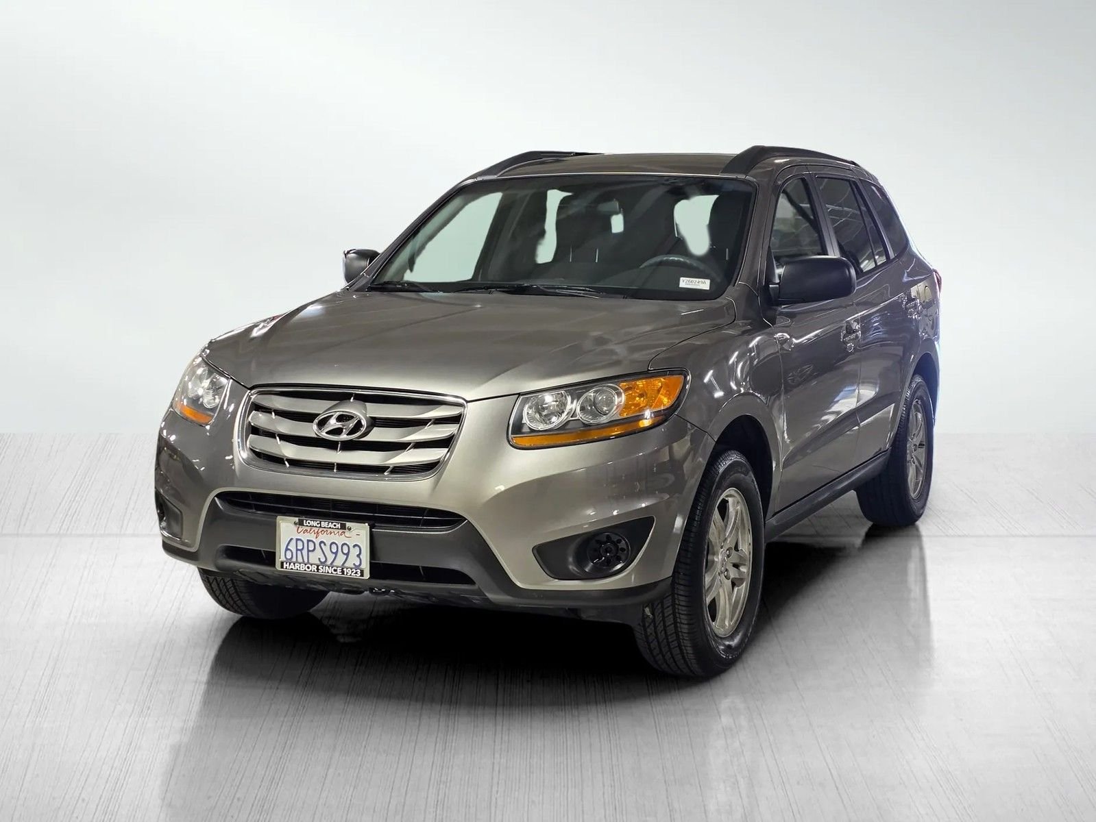 Used 2011 Mineral Gray Hyundai GLS image 3
