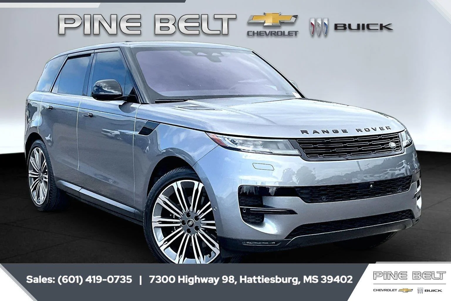 Used 2023 Eiger Grey Metallic Land Rover SE image 1