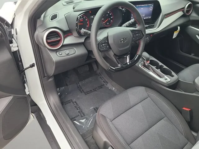 2026 Chevrolet Trax RS - Photo 18