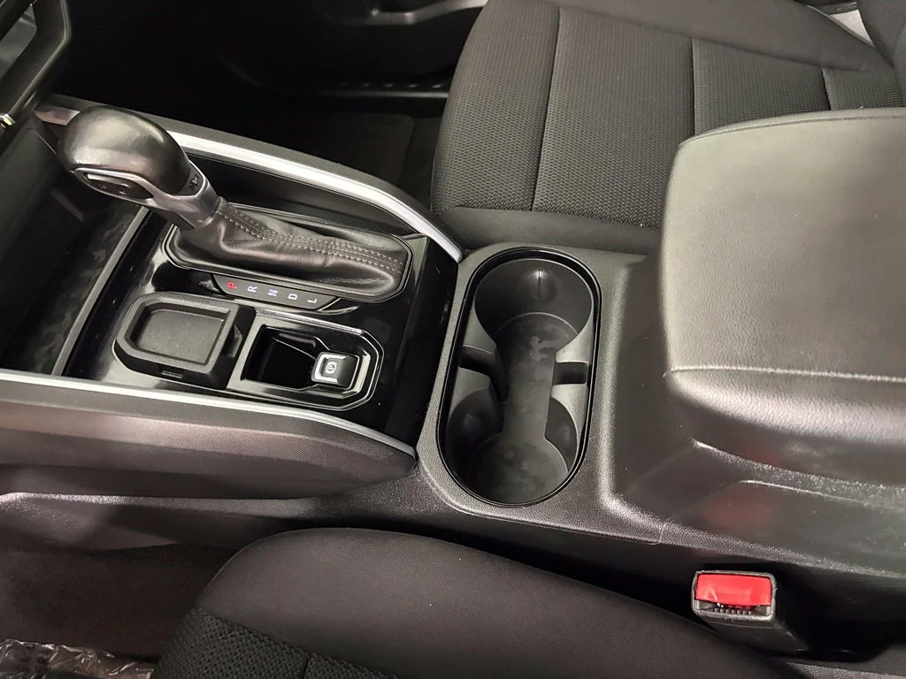 Used 2024 Summit White Chevrolet LT image 29