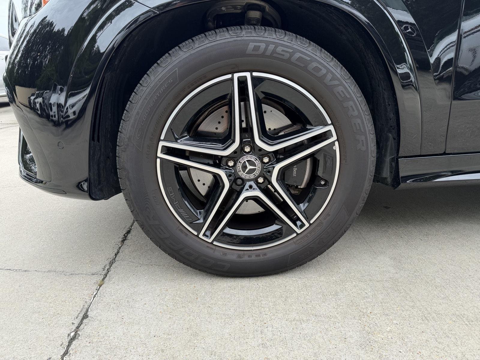 Certified Used 2026 Obsidian Black Metallic Mercedes-Benz GLE 350 image 4