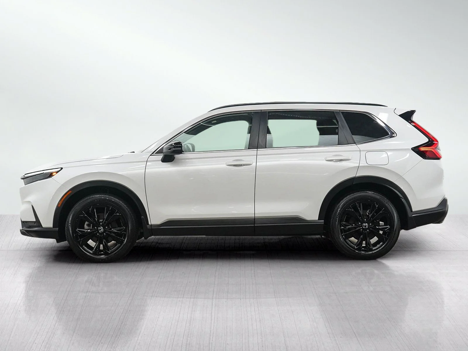 Used 2024 Honda CR-V Sport Touring with VIN 2HKRS6H9XRH812428 for sale in Burnsville, Minnesota