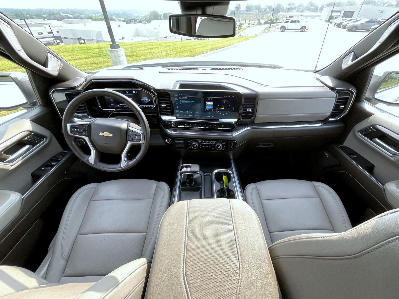 Used 2023 White Chevrolet LTZ image 15