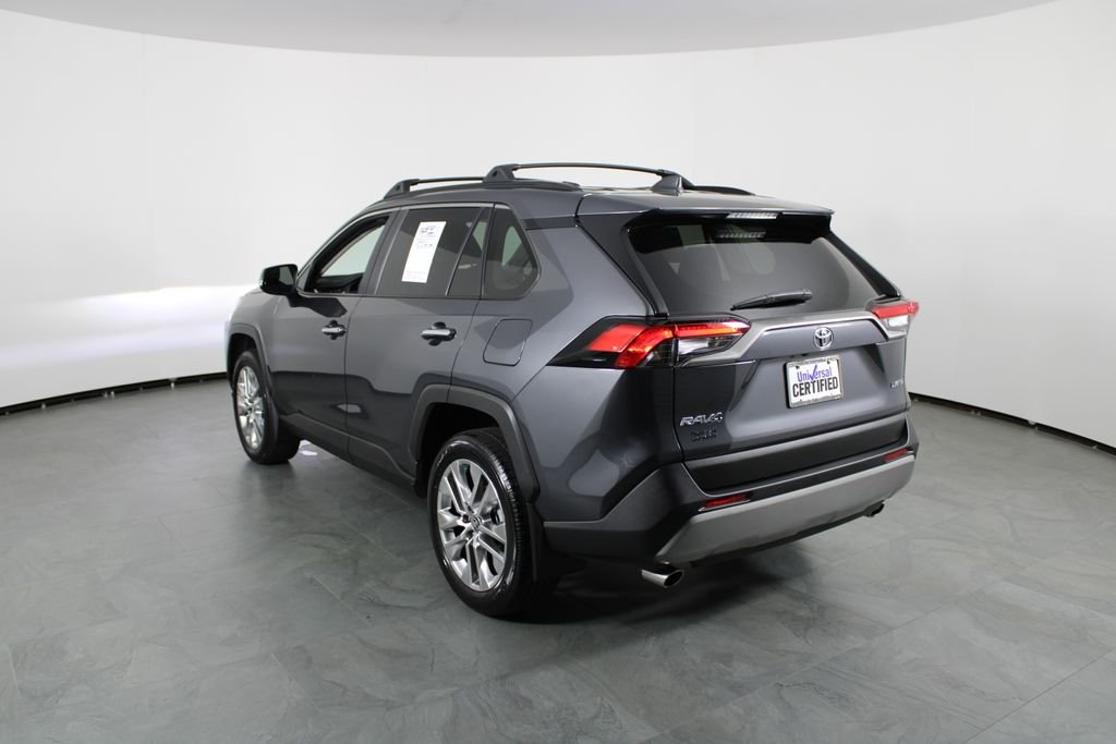 Used 2025 Gray Toyota Limited image 3