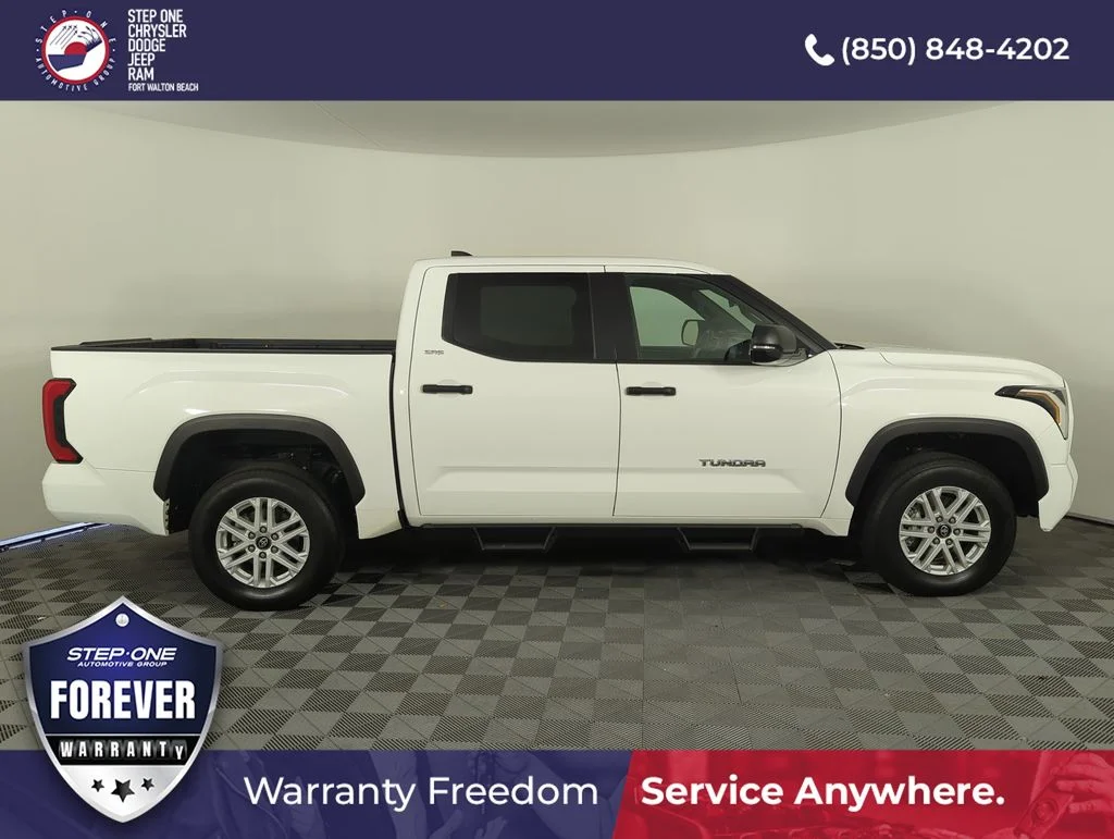 Used 2025 White Toyota SR5 image 7
