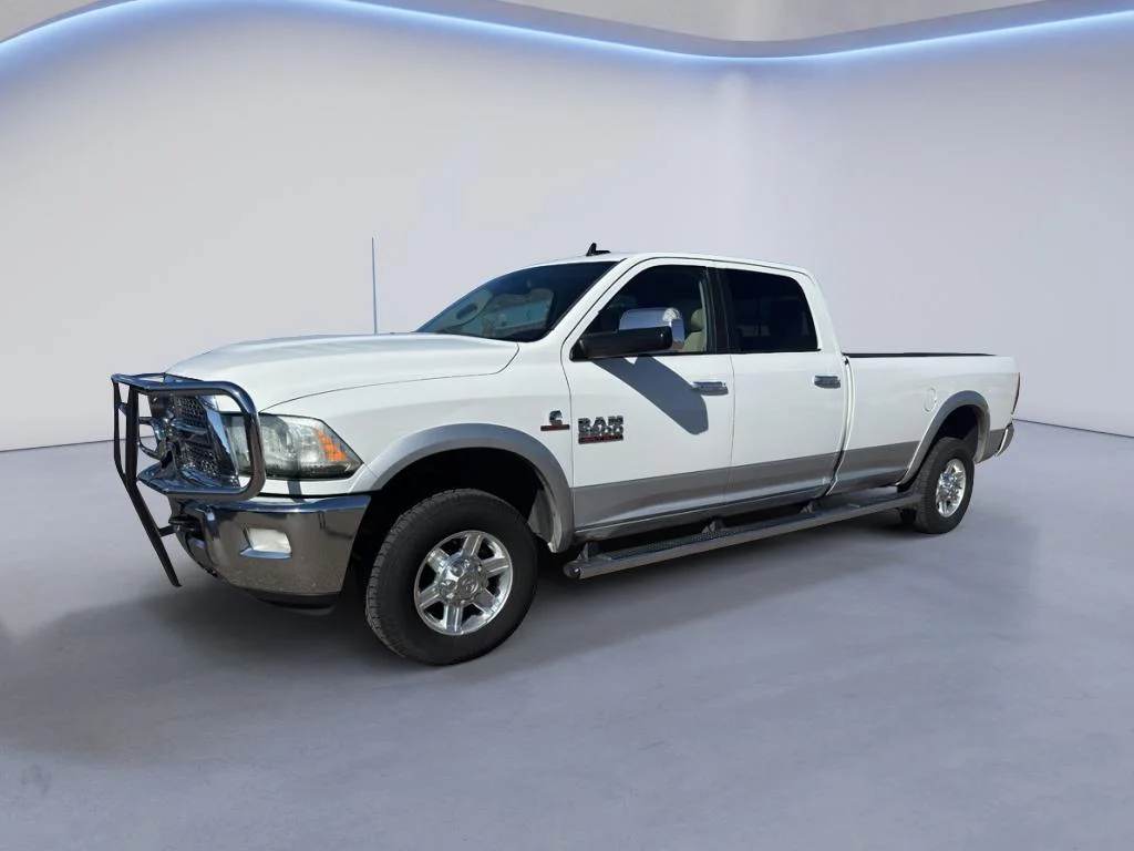Used 2013 Bright White Clearcoat Ram Laramie image 2
