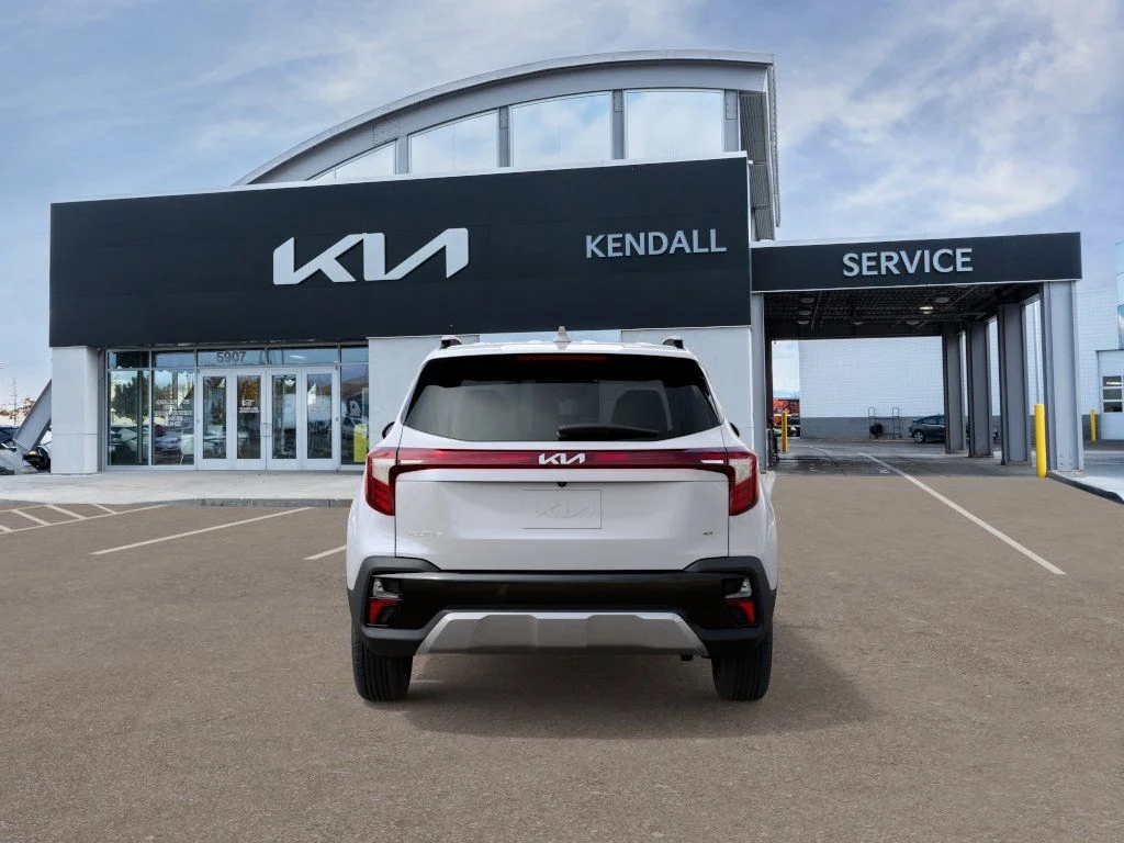 New 2026 Snow White Pearl Kia EX image 5