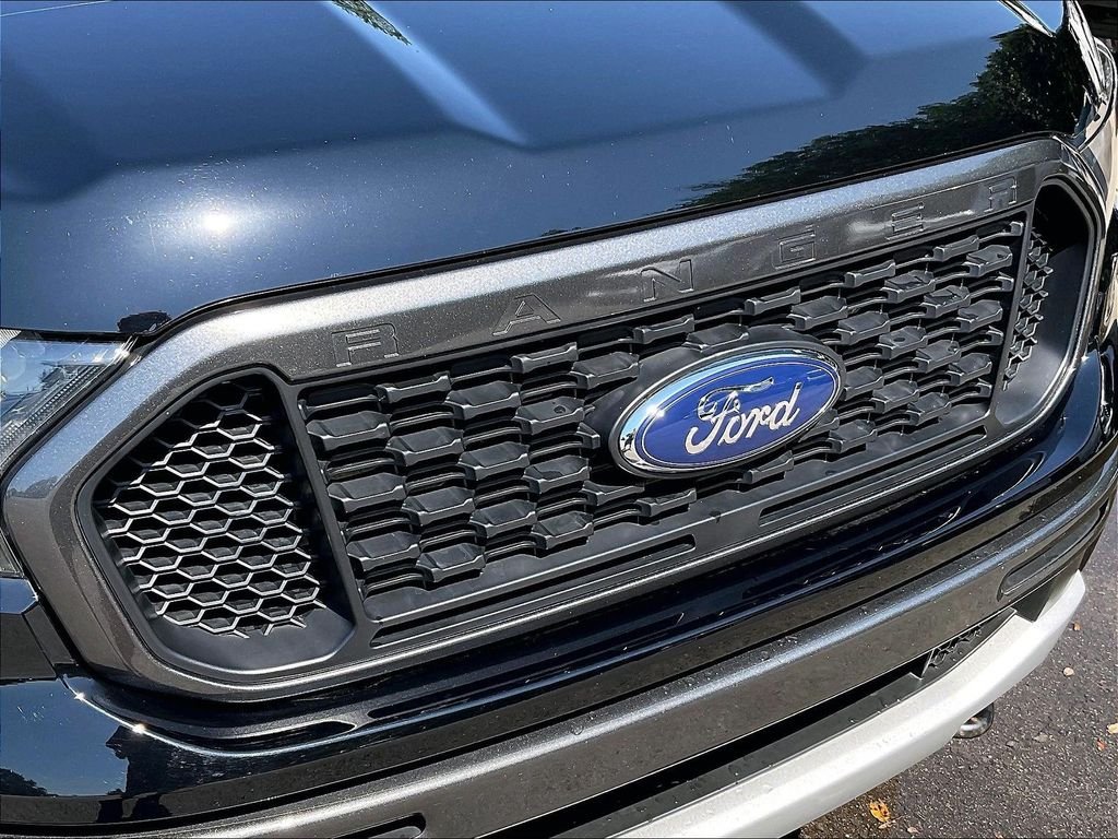 Used 2020 Black Ford XLT image 29