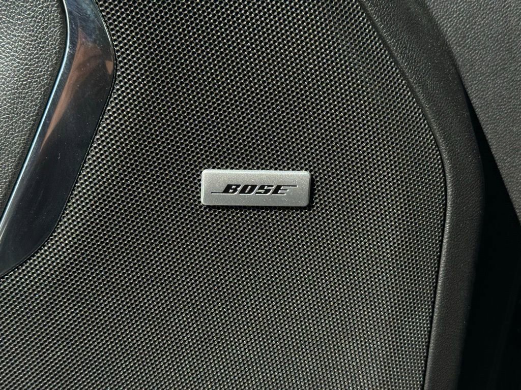 2024 Chevrolet Suburban Premier - Photo 30