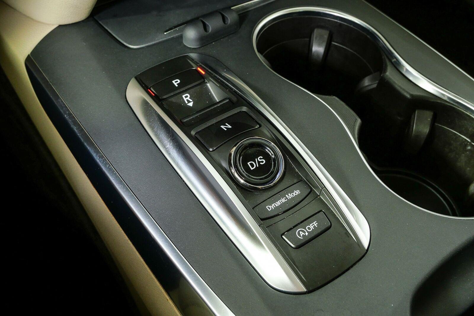 Used 2020 Performance Red Pearl Acura BASE image 16