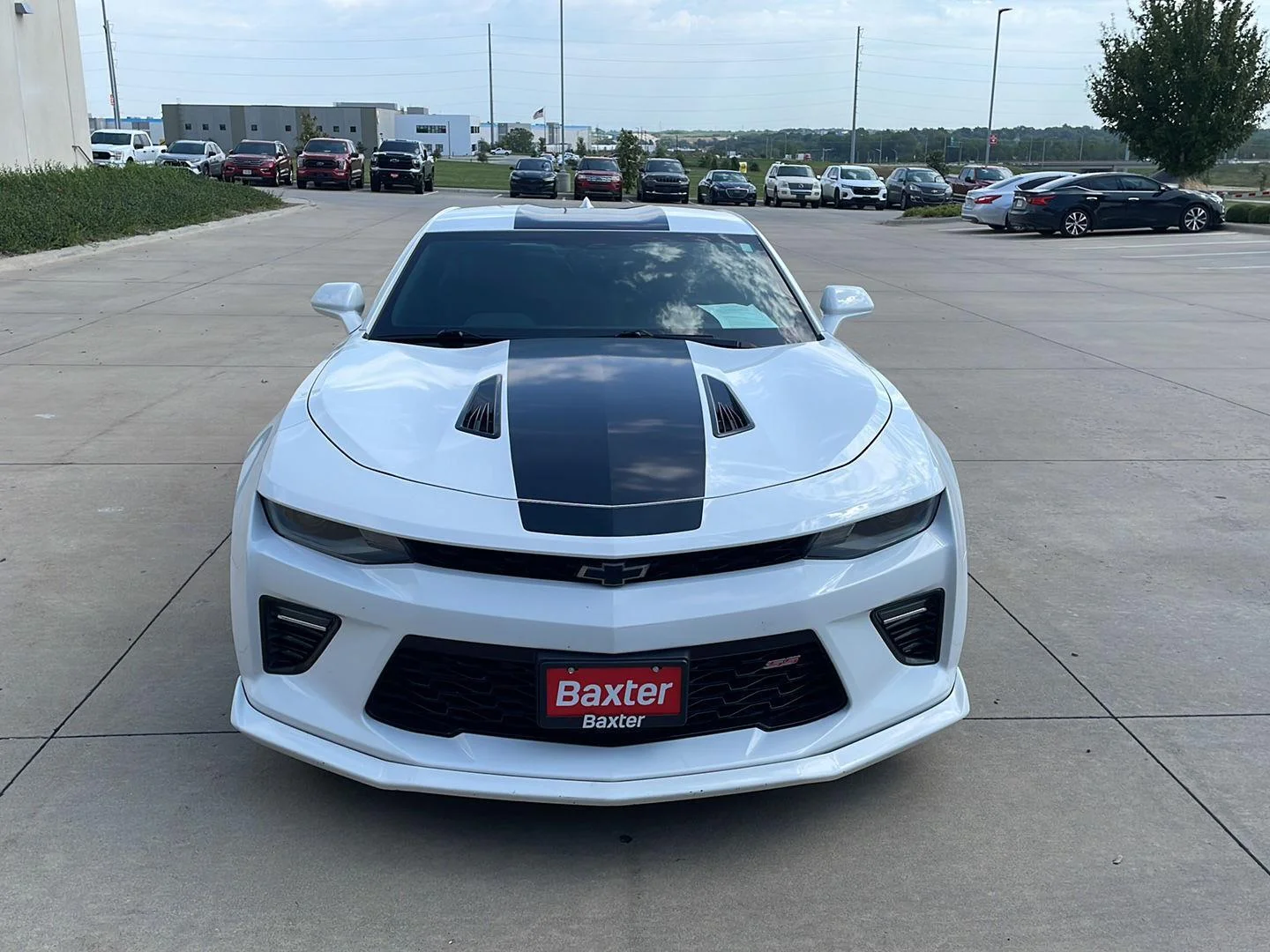 Used 2018 Summit White Chevrolet 2SS image 14