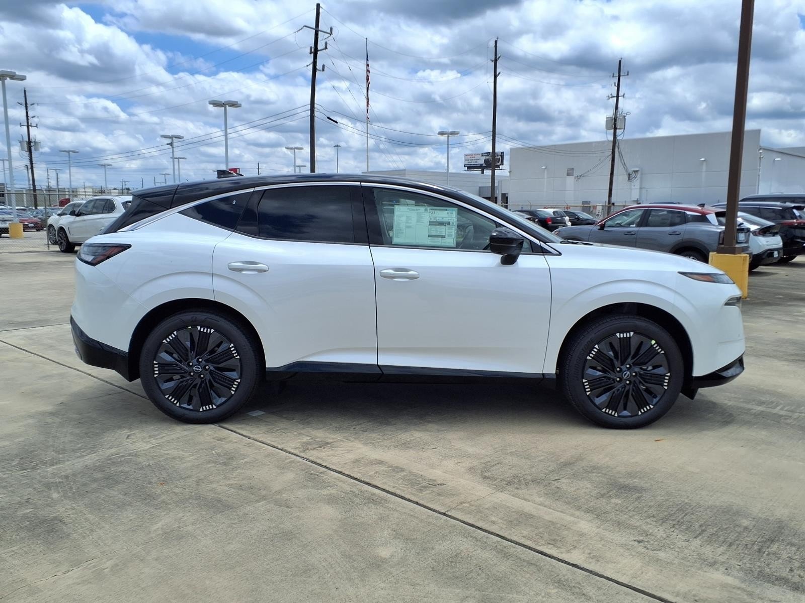 2026 Nissan Murano Platinum White at Robbins Nissan