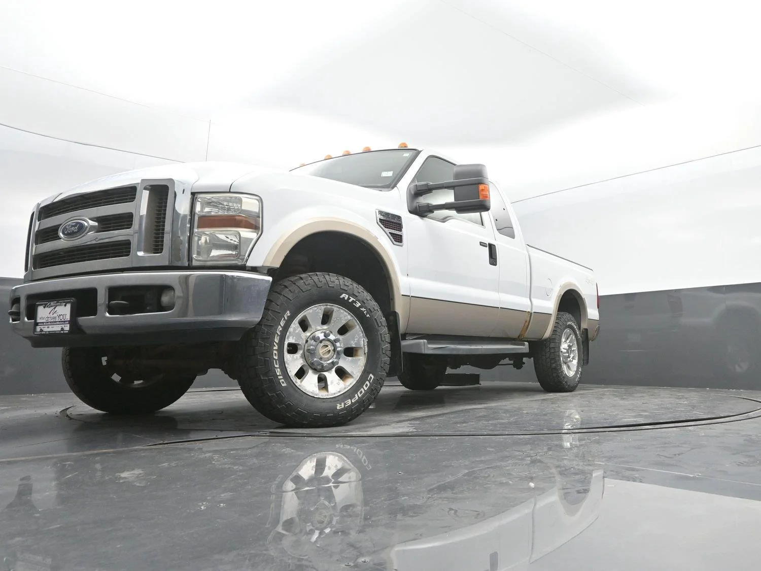 Used 2008 White Ford XL image 39