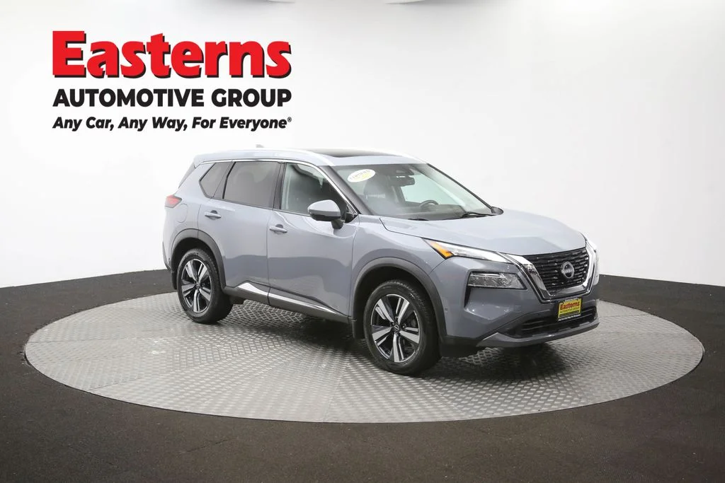 Used 2023 Gray Nissan SL image 48