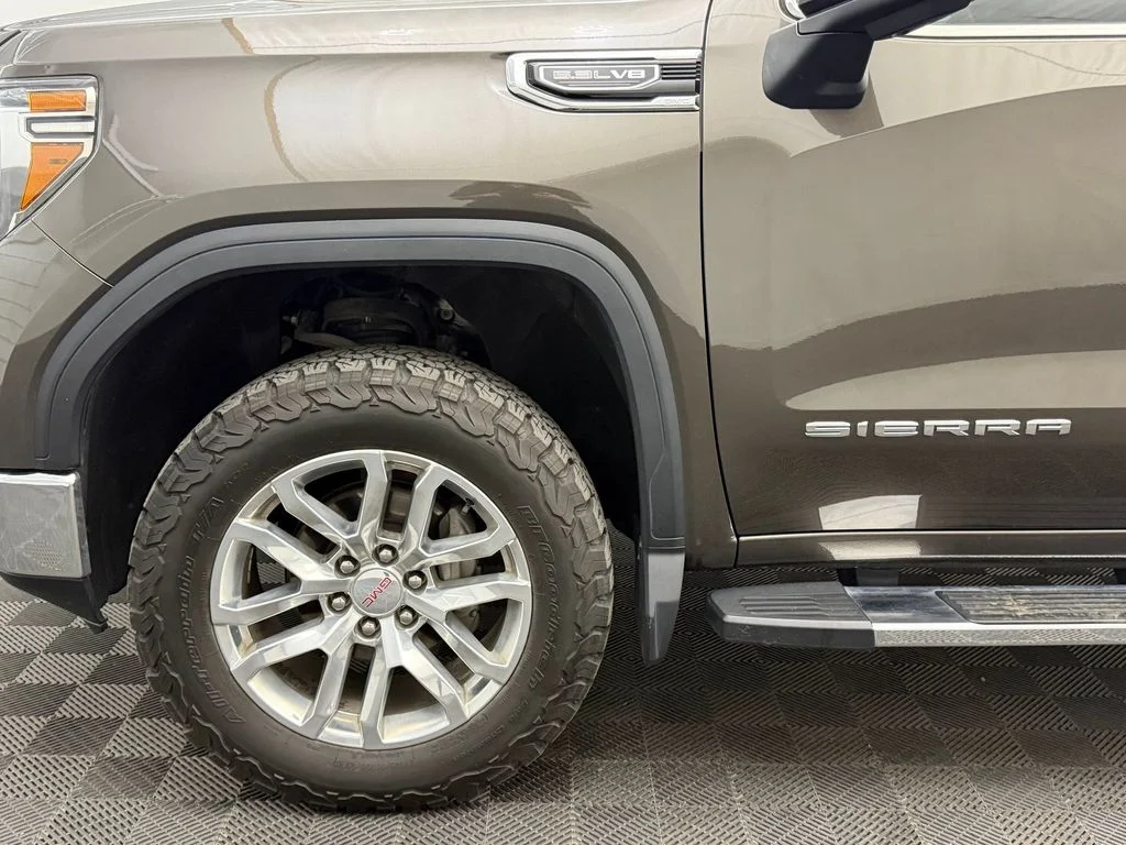 Used 2019 Smokey Quartz Metallic GMC SLT image 11