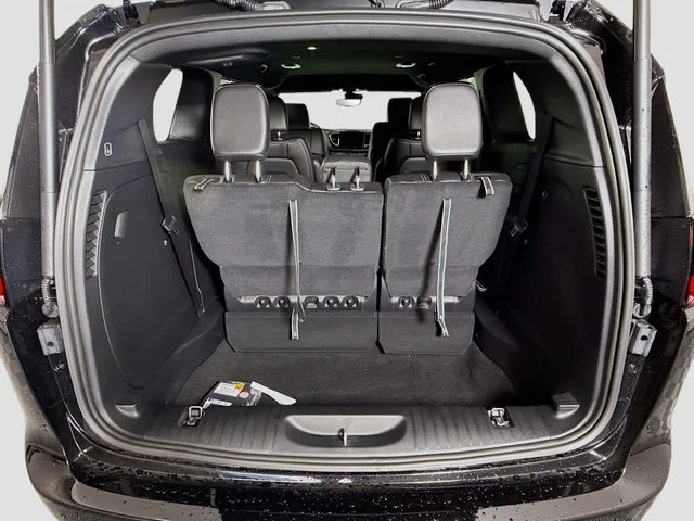 2027 Chrysler Pacifica Select - Photo 25