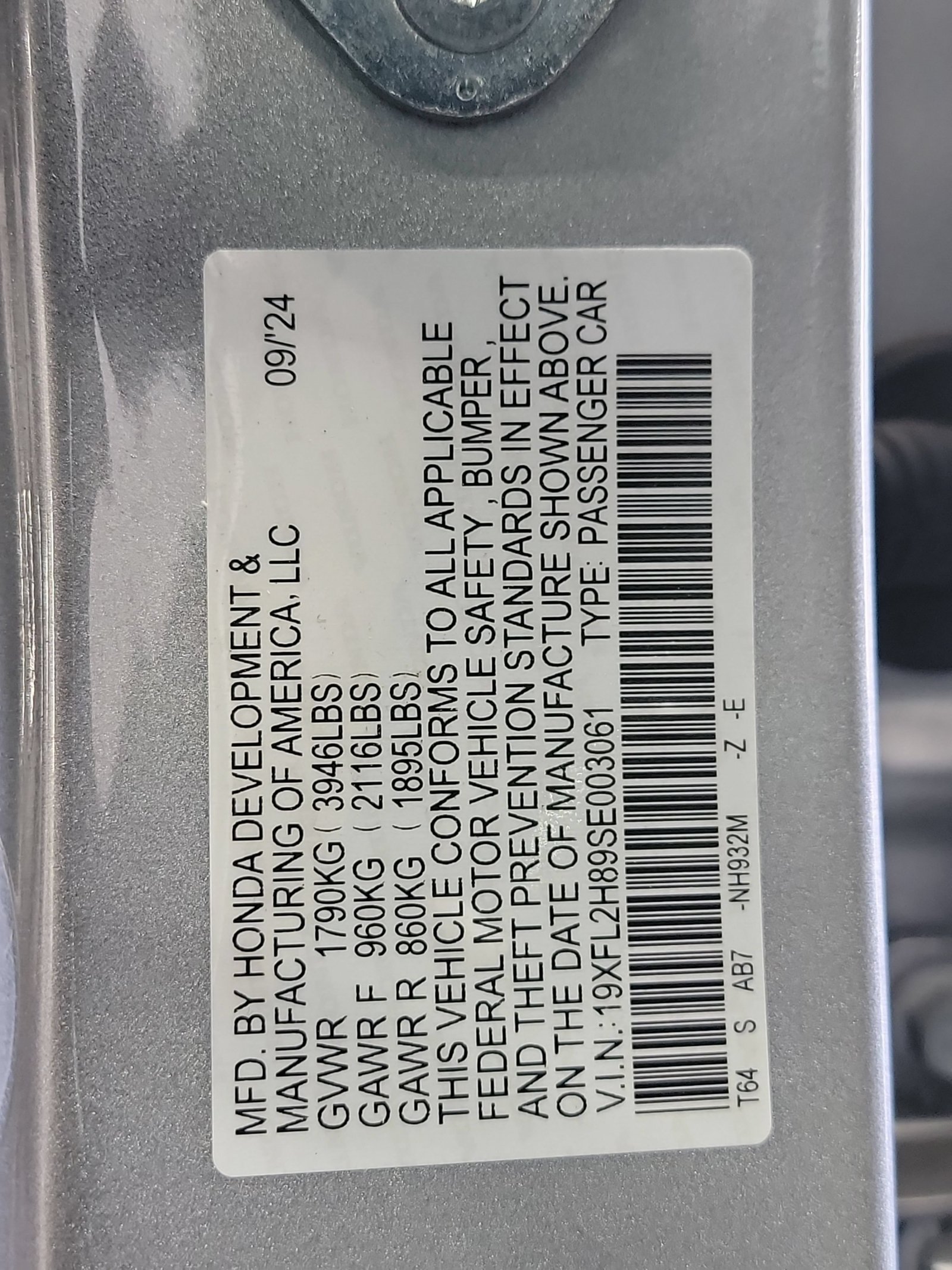 Certified Used 2025 Solar Silver Metallic Honda Sport image 33