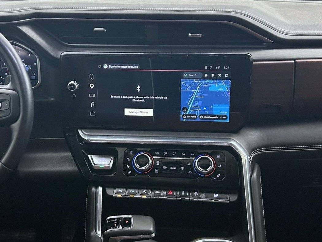 Used 2024 White GMC Denali Ultimate image 13