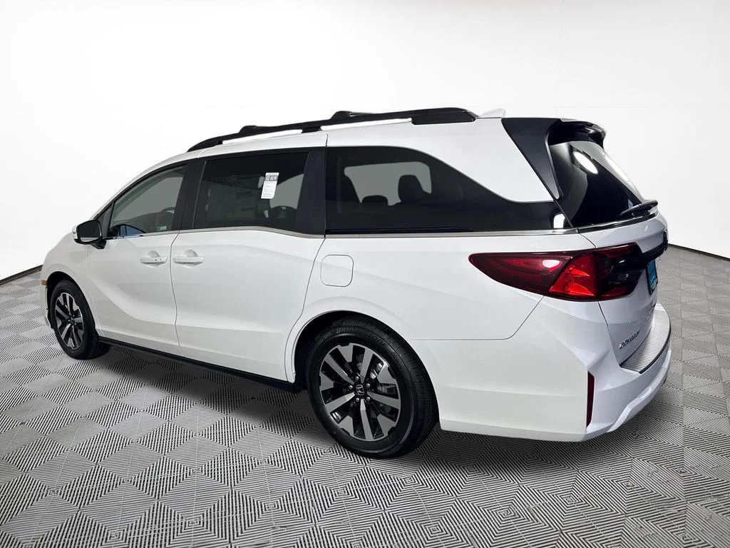 2026 Honda Odyssey EX-L - Photo 12