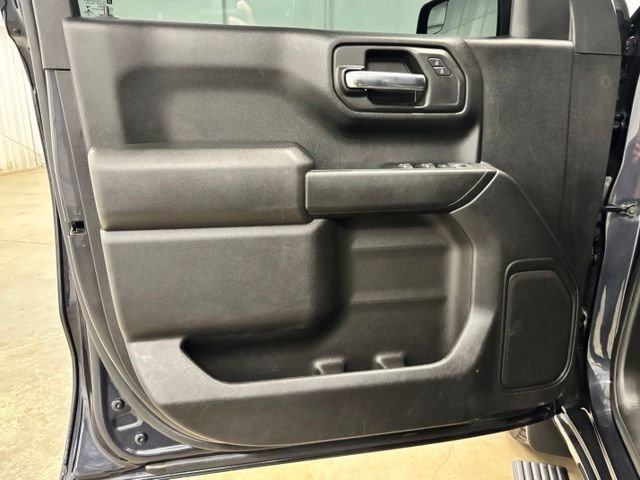 Used 2023 Gray Chevrolet Custom image 18