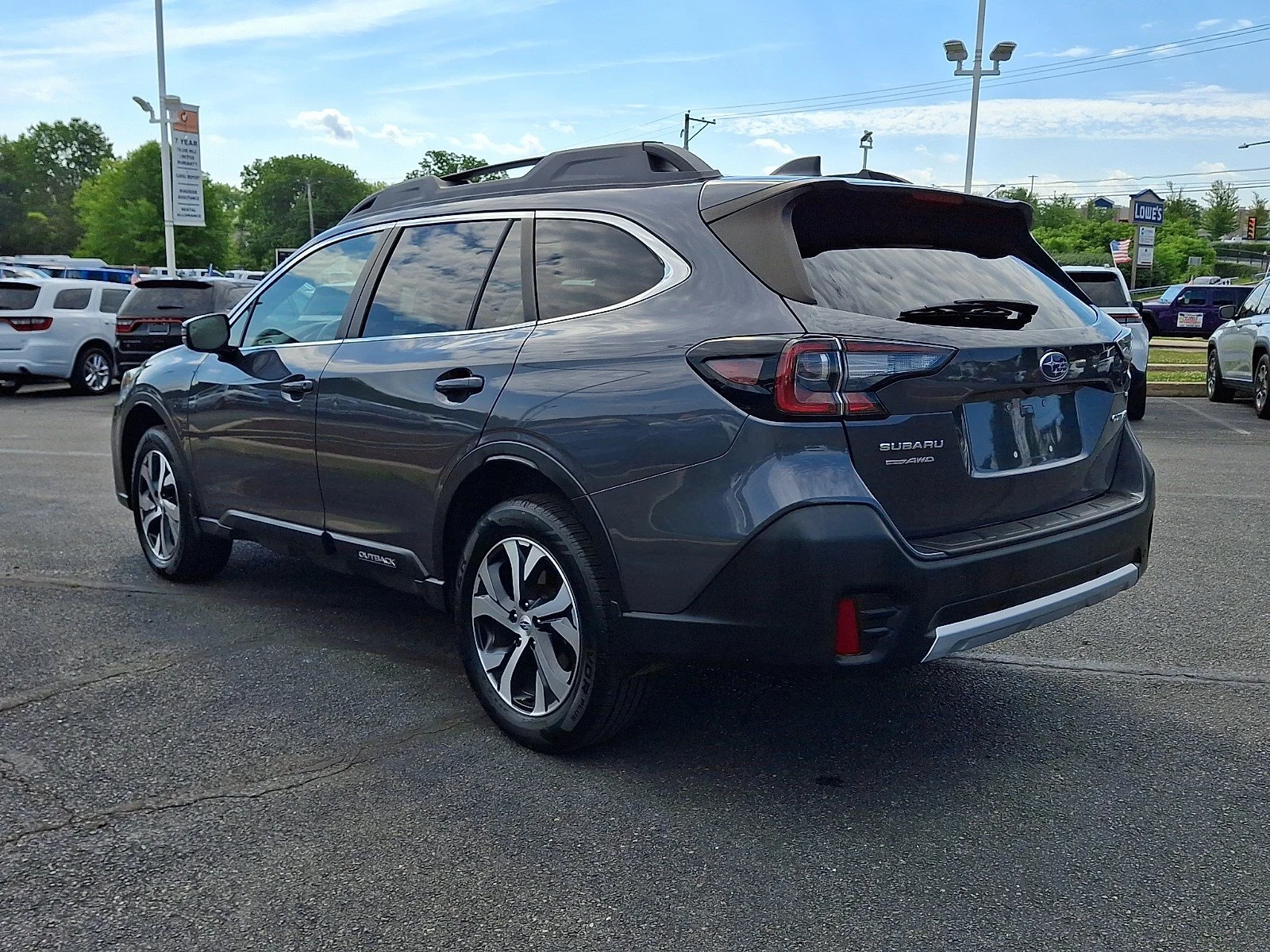 Used 2021 Magnetite Gray Metallic Subaru Limited image 4