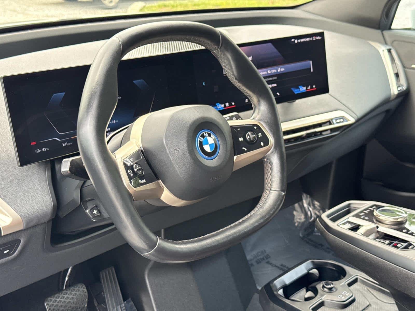 Certified Used 2024 Mineral White Metallic BMW xDrive50 image 2