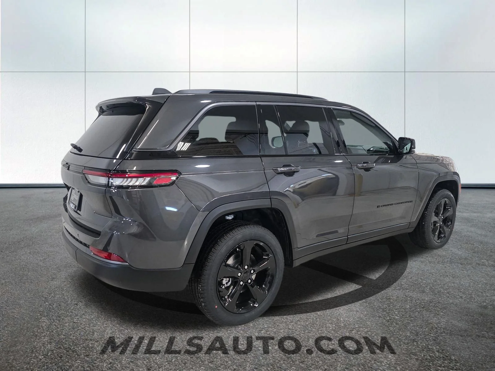 New 2026 Baltic Gray Metallic Clearcoat Jeep Limited image 8