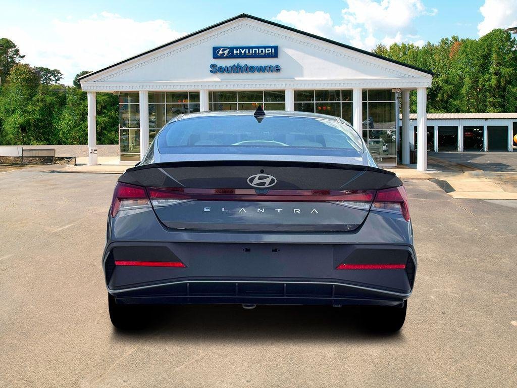 New 2026 Gray Hyundai SEL Sport Plus image 6