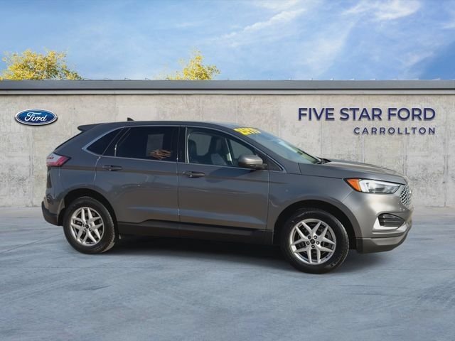 Used 2024 Gray Ford SEL image 9