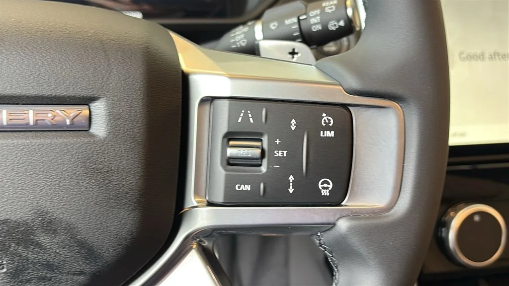 2026 Land Rover Discovery Dynamic SE - Photo 14